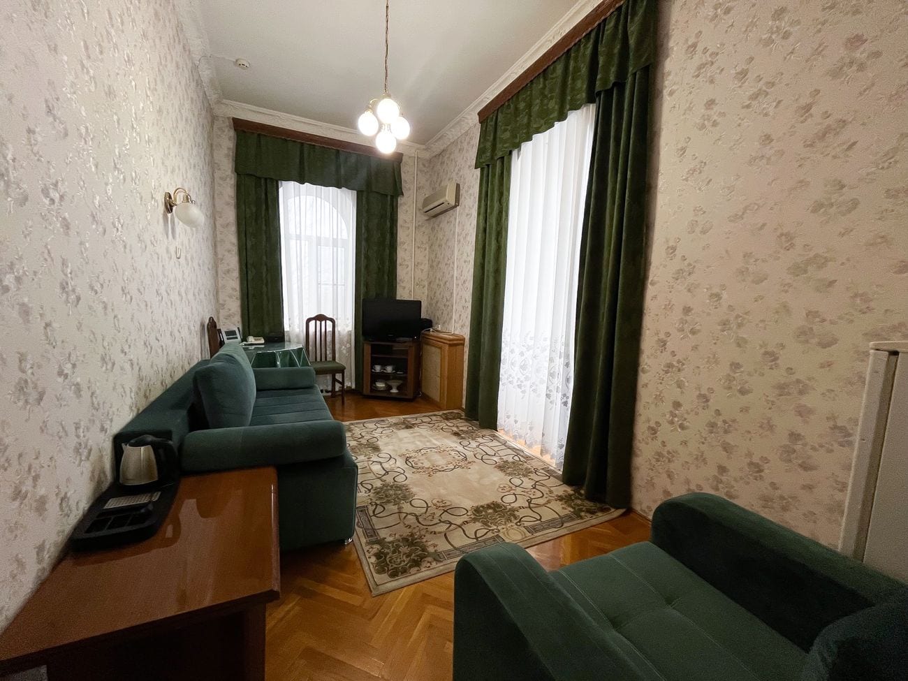 Двухместный номер, корпус В, люкс, 2-комнатный