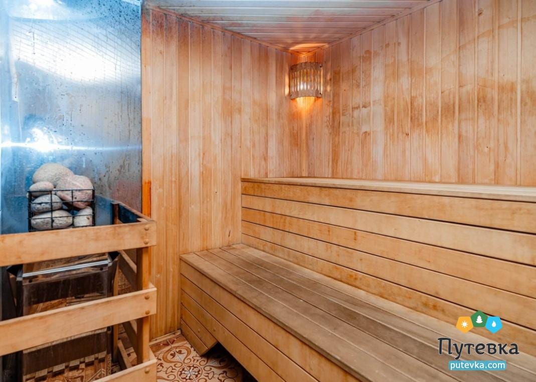 Финская сауна и кедровая бочка